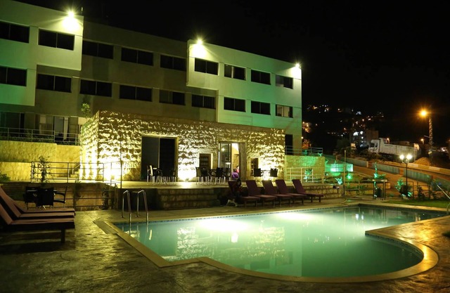 VU'Z Hotel Apt