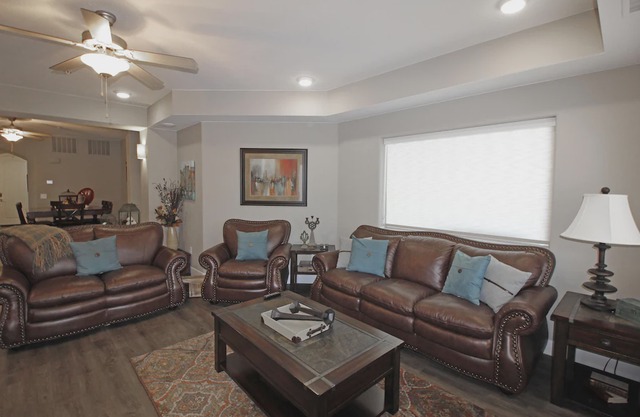 W304 - Estancia - 4 BD / 4 BA
