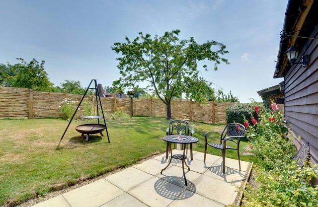 Wagon Lodge at Forstal Farm