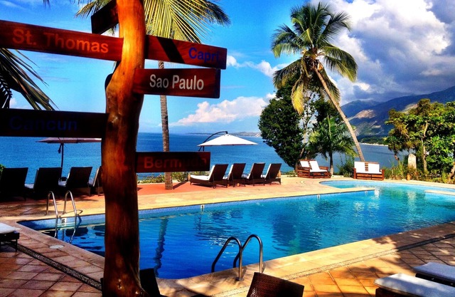 Wahoo Bay Beach Club & Resort