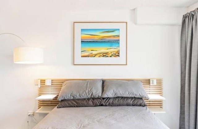 Wake to the Waves – 182A/182B Dual Key Oceanfront Apartment