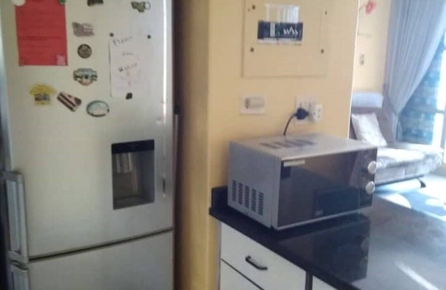 WAKE UP TO THE SOUND OF THE WAVES!1BEDROOM,SLEEPS4.ON THE BEACH