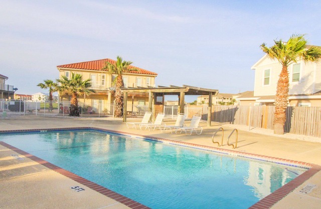 Walk to Beach! Condo w/Balcony, Patio, and Pool!