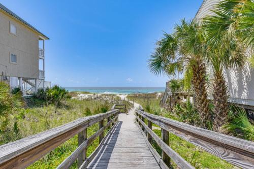 Walk to Beach Resort Getaway in PCB!