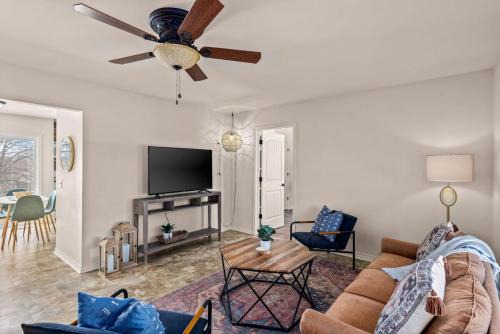 Walk to Dickson St - Pet-Friendly Home with Yard