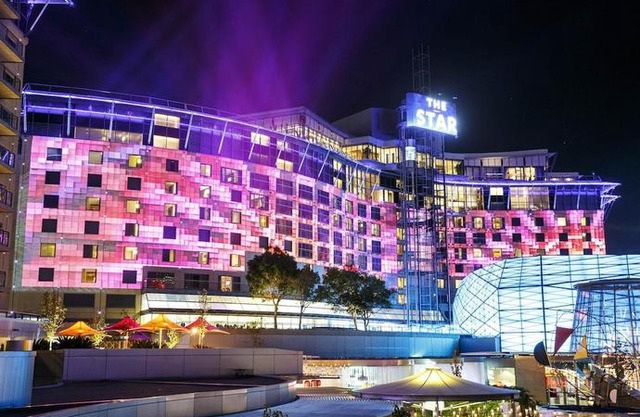 Walk to the city, Fish Market, Darling Harbour