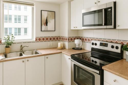 Warm and Welcoming 2-Bedroom Home in a Prime Location