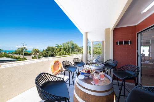 Warren's Place on Airlie