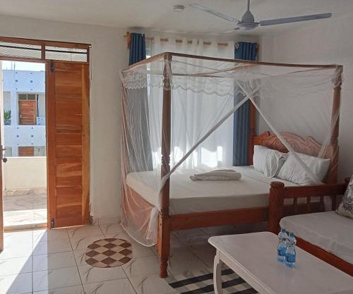 Watamu Plaza Studio 2