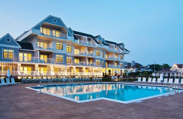 Water's Edge Resort and spa w indoor and outdoor pool and beach. Condo Sleeps 6
