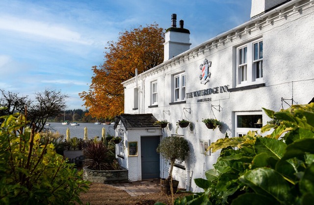 Wateredge Inn