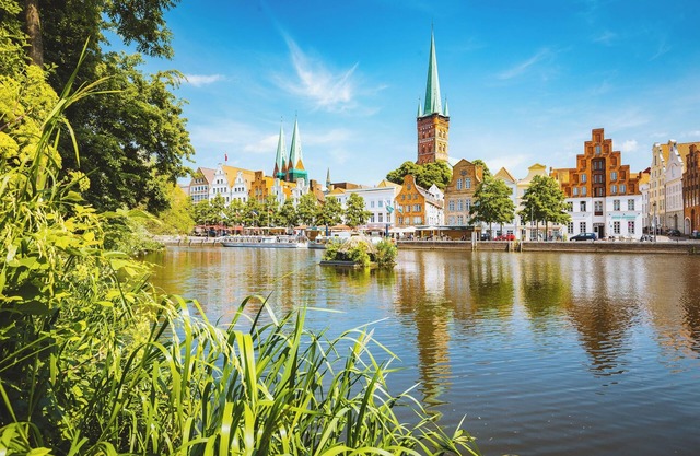 Waterfront 2 - exclusive vacation apartment at the sailing harbor in the heart of Travemünde