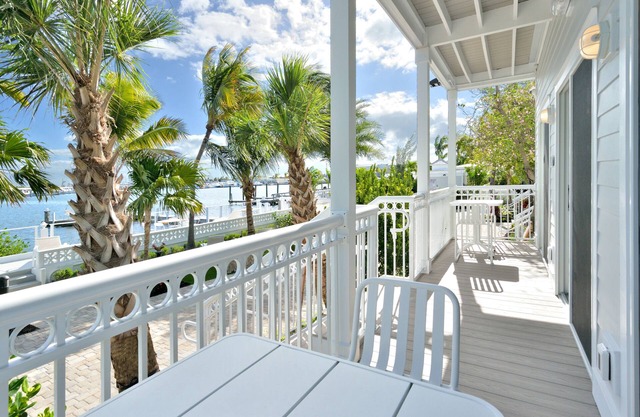 Waterfront 4-Bed, 4-Bath Condo at Bayfront Suites & Marina - NO CLEANING FEE