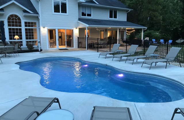 Waterfront 6 bedroom Home with Private Pool and Dock