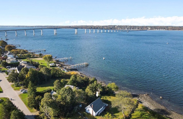 Waterfront A-frame Chalet with shore beach overlooking Narragansett Bay