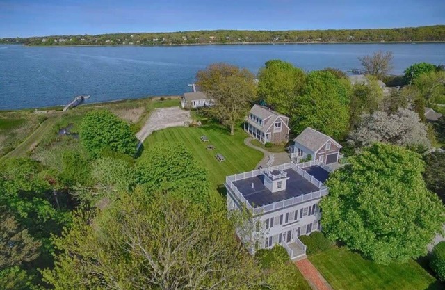 Waterfront Fun at this Huge Family Estate!