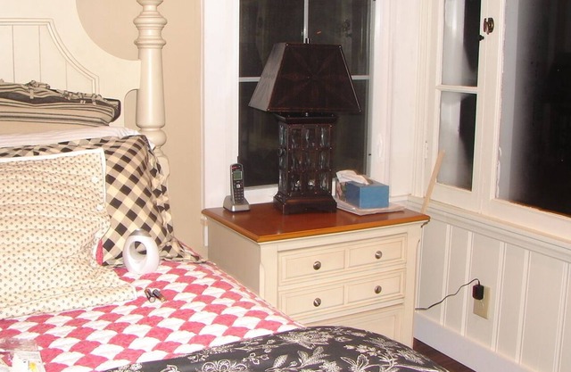 Waterfront home 5 minutes from Mount Wachusett