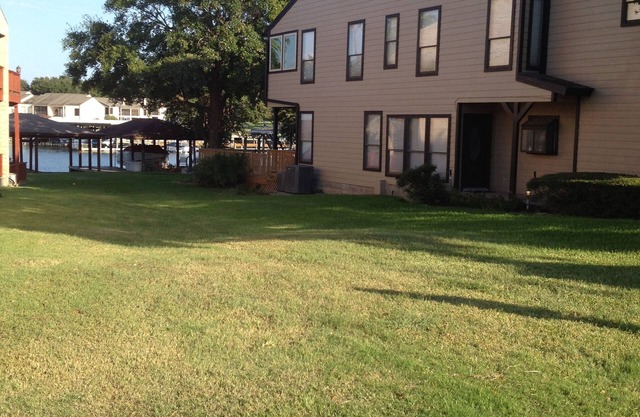 Waterfront House on Lake Conroe in April Sound at the Marina