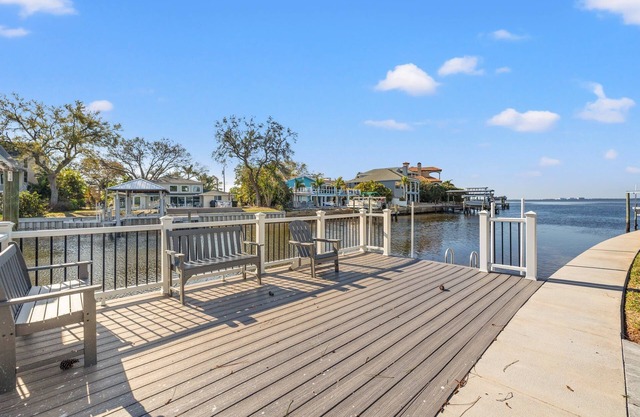 Waterfront Island Oasis FULLY REMODELED! W/BOAT DOCK!