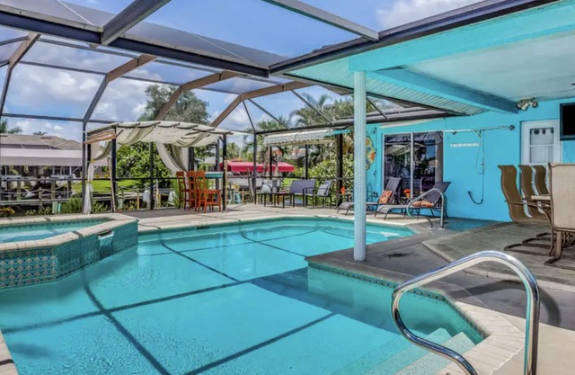 Waterfront Pool Home w/Spa, Game Room & Dock – Gulf Access!