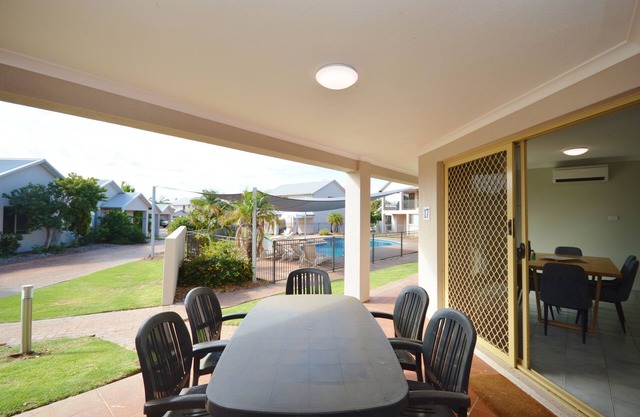 Waterfront Resort | Sleeps 7 | Pool