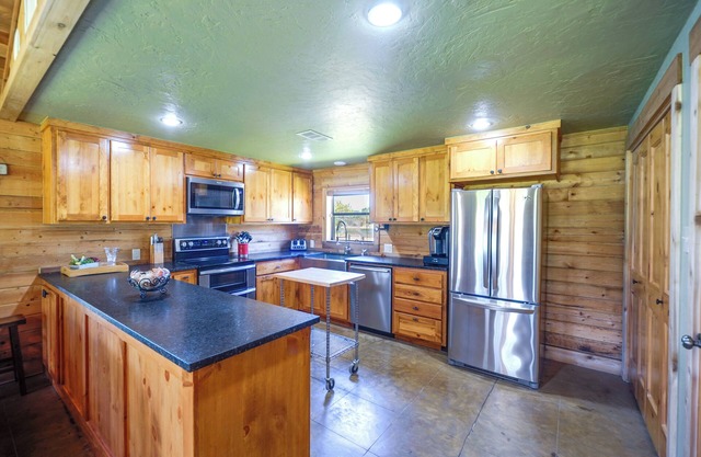 Waterfront Vacation Rental Cabin on Lake LBJ!