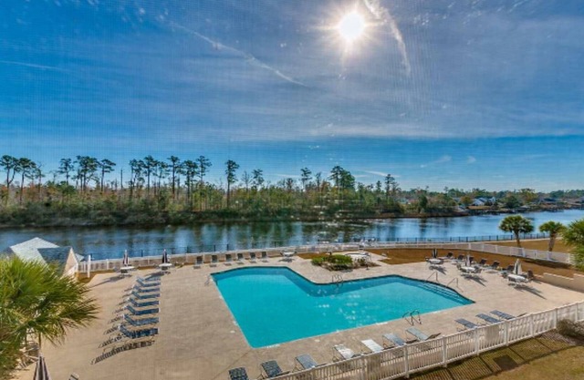 Waterway Village, Very Clean, Direct Water view, 2 pools & picklball