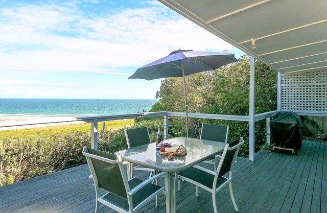 Wave and See - 53 Gold Coast Drive