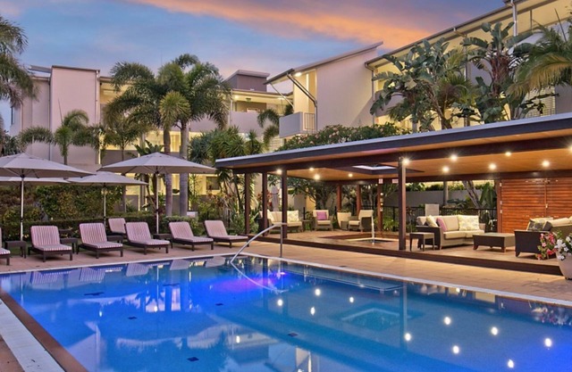 Wave Culture 1204 Beach Bliss - Apartment with complex Pool & Spa