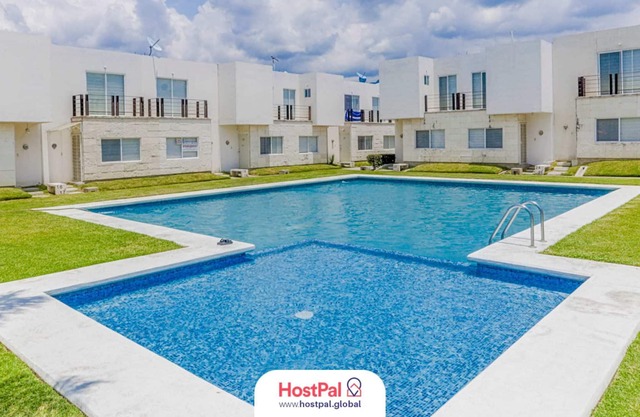 Weekend House Prados | Swimming pool & garden