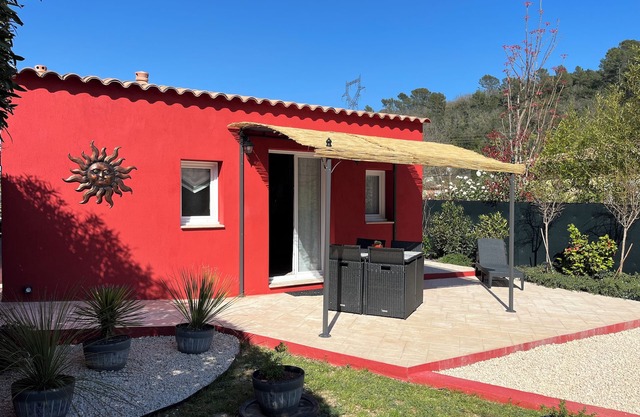 WELCOME TO "LOU PARADOU" NEW HOUSE FOR 4 PEOPLE IN PROVENCE VERTE