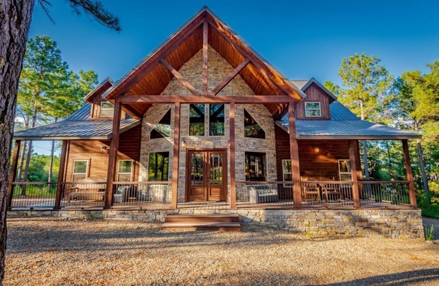 Welcome to Paradise…. Paradise Pond the premier destination