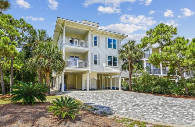 Welcome to Sandy Bottoms!