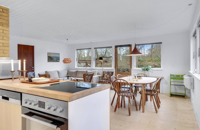 Welcome to this charming cottage close to the sandy beach.
