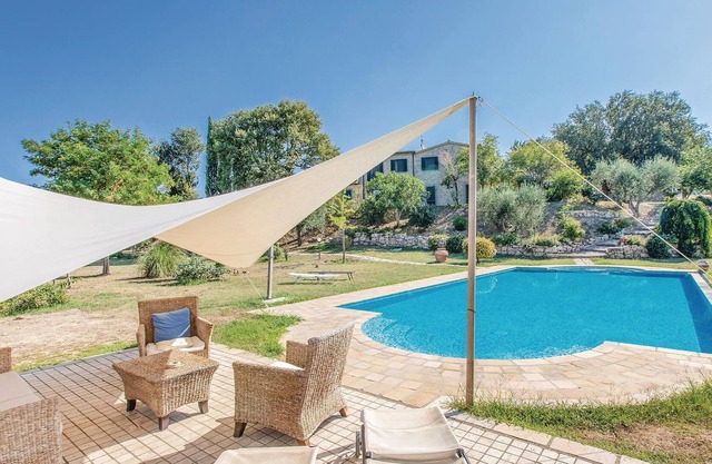 Well-maintained and elegant part of a two-family house with extensive garden and pool, about 10 km f