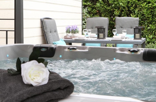 Wellness huisje Eekhoorn met Jacuzzi op de Veluwe