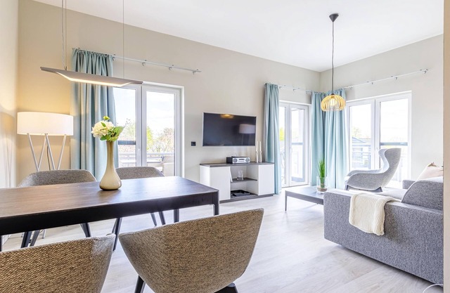Wellness vacation with large south-east balcony and view of the Saaler Bodden