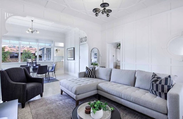 West end Charm 5 bed, 3km to CBD