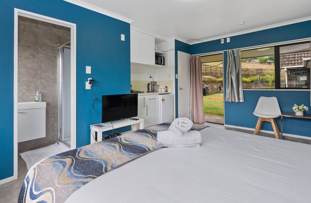 Westminster Mountainside 1bedroom studio Unit 2