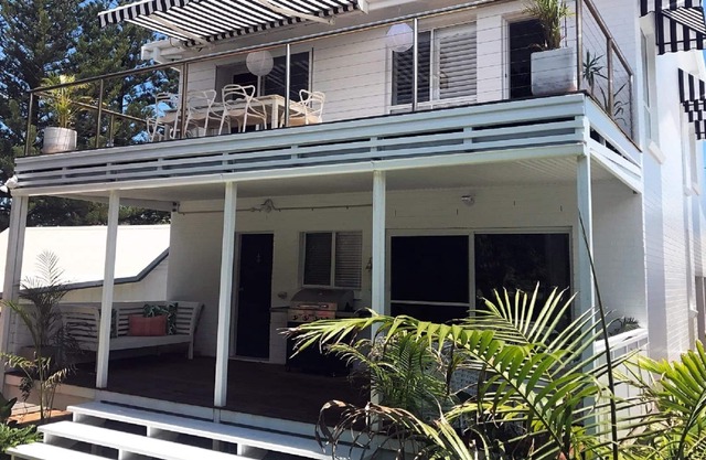 WHITE HAVEN: 4 BR, 2 BA House in Wooli, Sleeps 8
