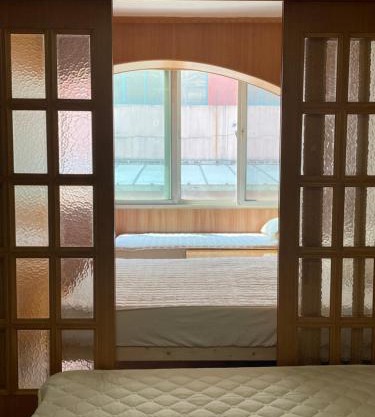 White House in Shanghai close to the Pu Ddng and Hong Qiao airport