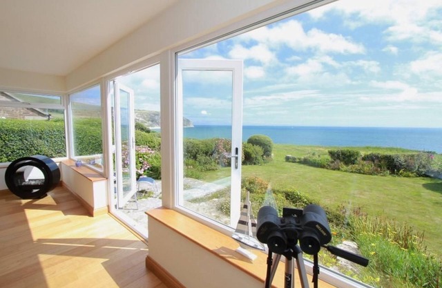 White Sands, Swanage | Dog friendly Accommodation