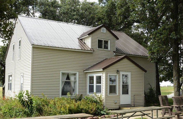 Whiterock Conservancy - Oakridge Farmhouse