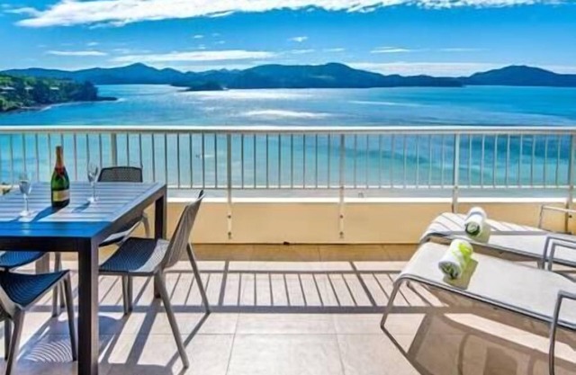 Whitsunday East 1106 on Hamilton Island by HamoRent