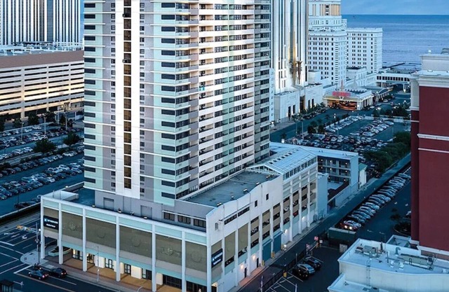 Whydham Skyline Tower 2 BR in AC