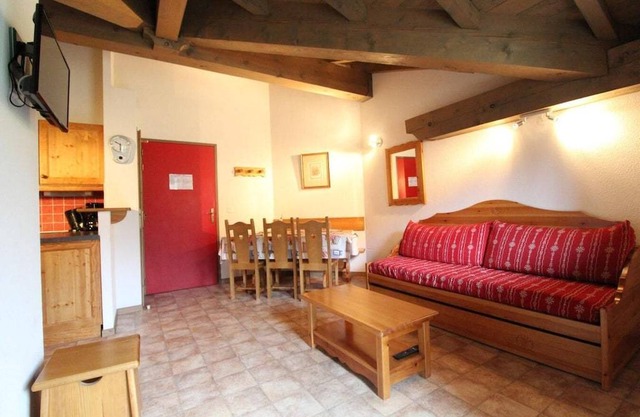 Wifi, 10m from ski slopes, 4th floor, balcony, parking, tv, ski locker, 38m², Val Cenis