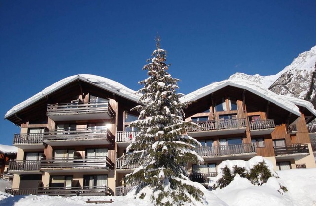 Wifi, 20m from ski slopes, Ground floor, balcony, parking, tv, ski locker, 30m²