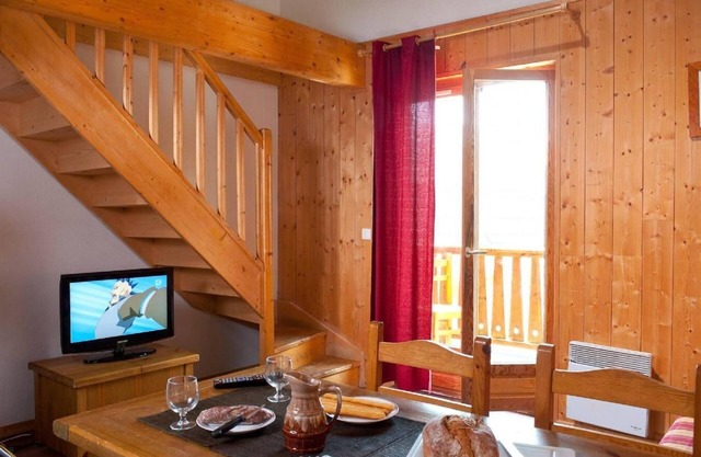 Wifi, 200m from ski slopes, fitness, swimming pool, terrace, balcony, parking, 35-40m²