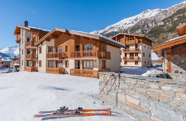 Wifi, 200m from ski slopes, fitness, balcony, parking, tv, ski locker, 60m², Val Cenis