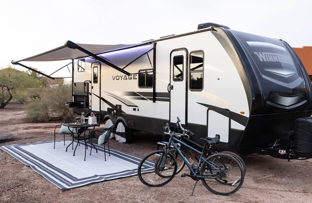 Wild Cactus Glamping - Stationary RV, prime location between rural and city life
